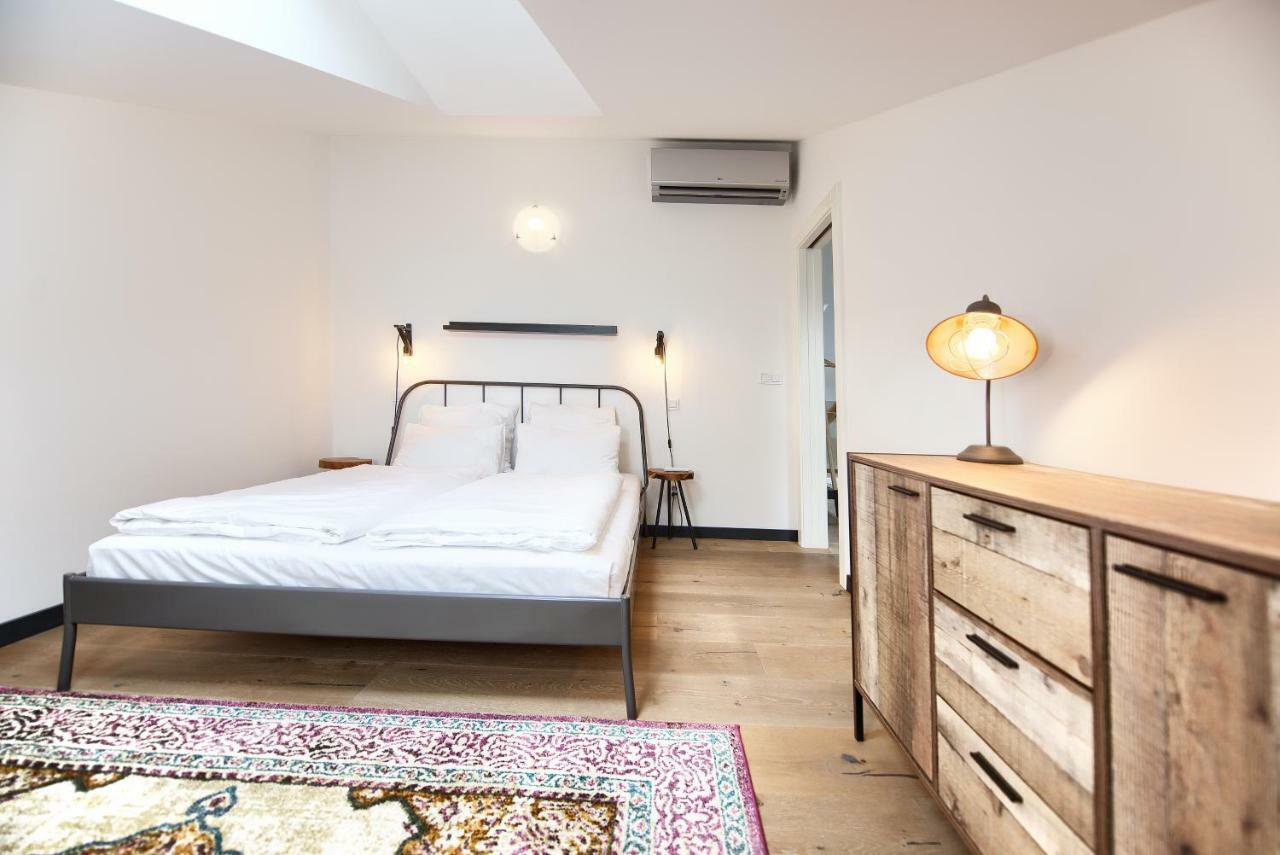 Apartamento Kolkovna 5 Penthouse Praga Exterior foto