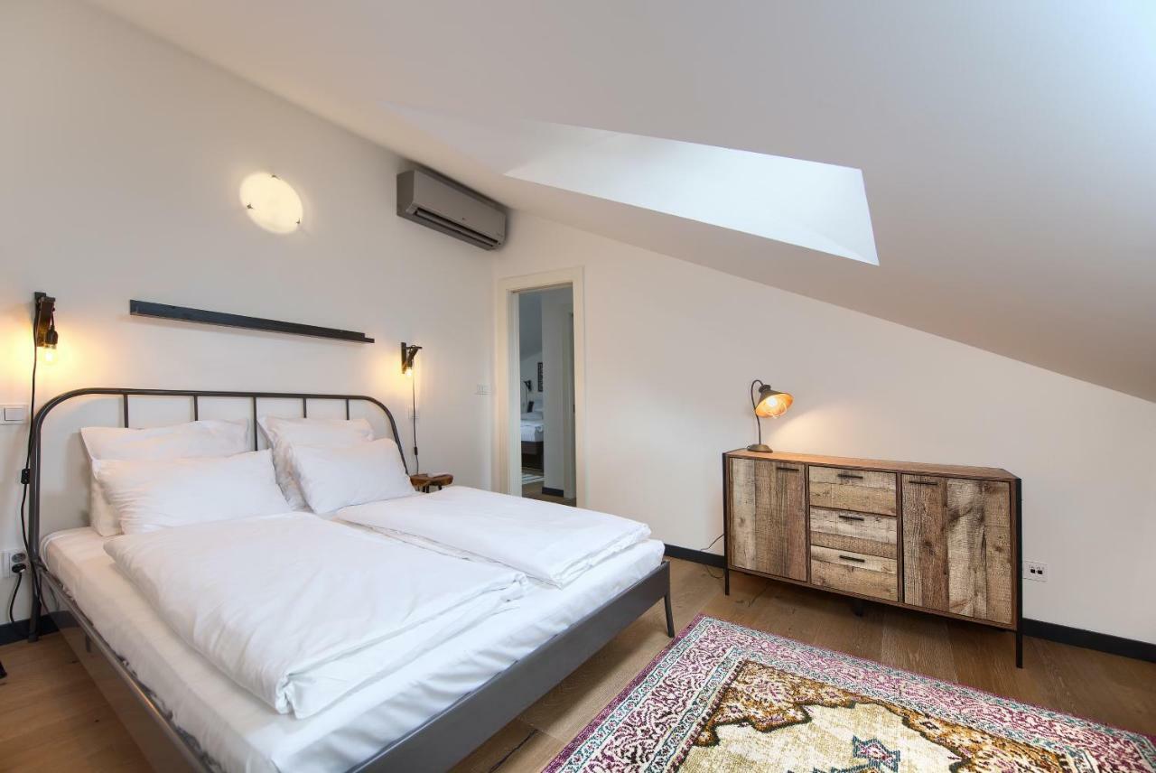 Apartamento Kolkovna 5 Penthouse Praga Exterior foto
